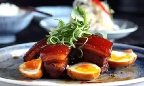 Thịt ba chỉ kho không nước dừa – Nghi’s Kitchen
