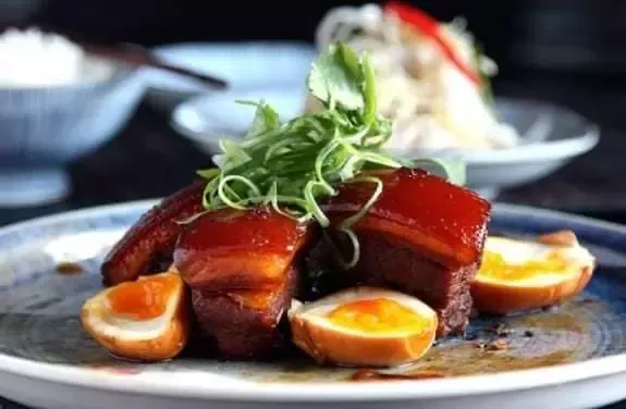 Thịt ba chỉ kho không nước dừa - Nghi's Kitchen