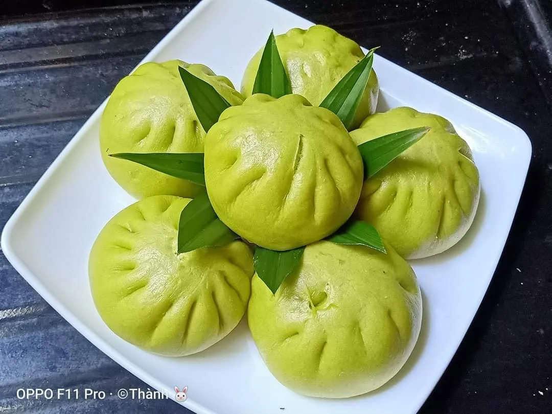Bánh bao nhân trứng sữa - Tô Thiện Thành