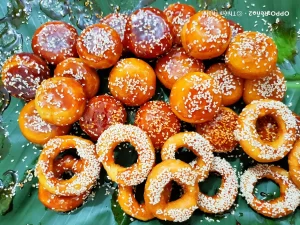 Bánh cam, bánh còng – To Thien Thanh