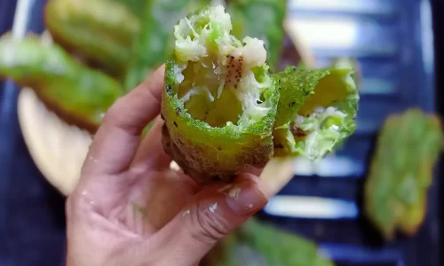Bánh chuối chiên lá dứa – Tô Thiện Thành