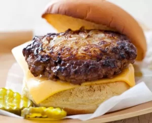 Bánh hamburger hành chiên Oklahoma