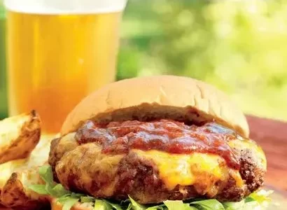 Bánh hamburger sốt BBQ phô mai
