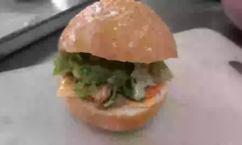 Hamburger bò – Mai Mai Yeu Em