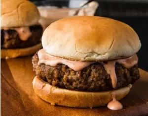 Bánh hamburger thịt giòn