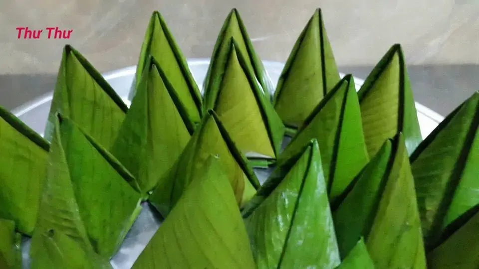 Bánh ít nhân sầu riêng dừa đậu - Thư Thư