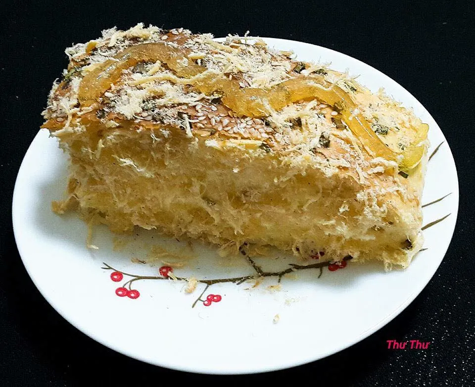 Bánh mì chà bông sốt dầu trứng - Thư Thư