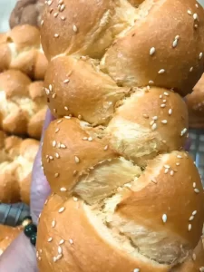 Bánh mì hoa cúc – Nguyen Hai Hanh