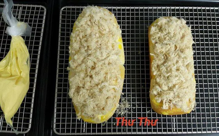 Bánh mì nhân phô mai chảy - Thư Thư
