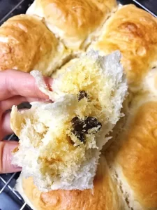 Bánh mì nho sữa dừa – Linh Đàm