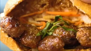 Bánh mì thịt bò nướng – Phước Nguyễn