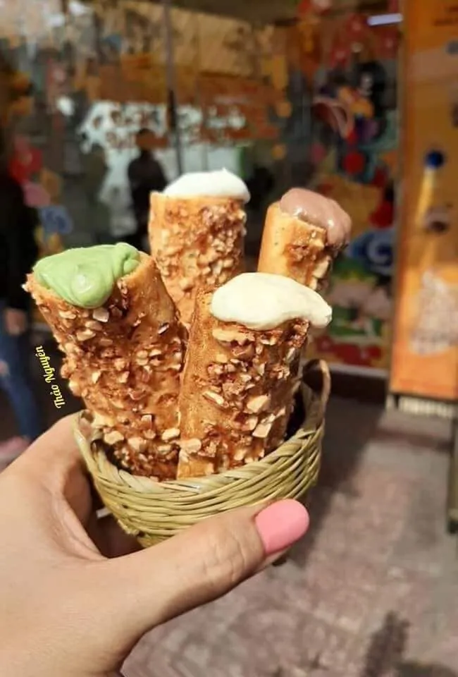 Bánh su giòn phủ hạnh nhân - Thao Nguyen