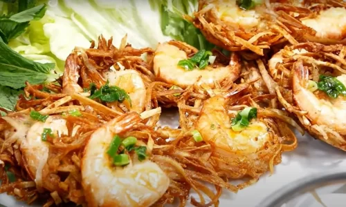 Bánh tôm chiên khoai môn giòn rụm – Vanh Khuyen