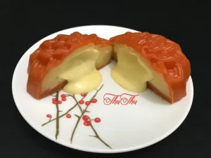 Bánh trung thu gấc nhân đậu xanh trứng muối phô mai chảy – Thư Thư