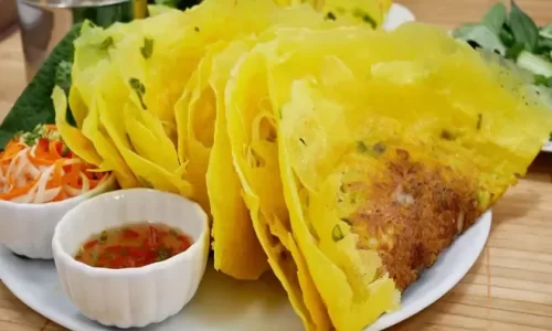 Pha bột bánh xèo  – Ryan Phạm