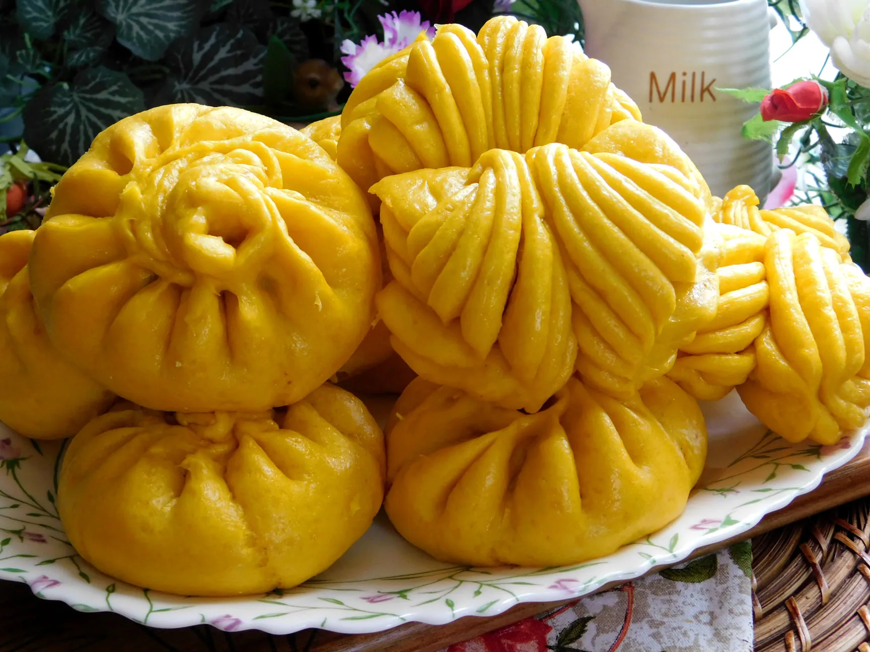 Bánh bao bí đỏ nhân thịt - Lam Anh Dao
