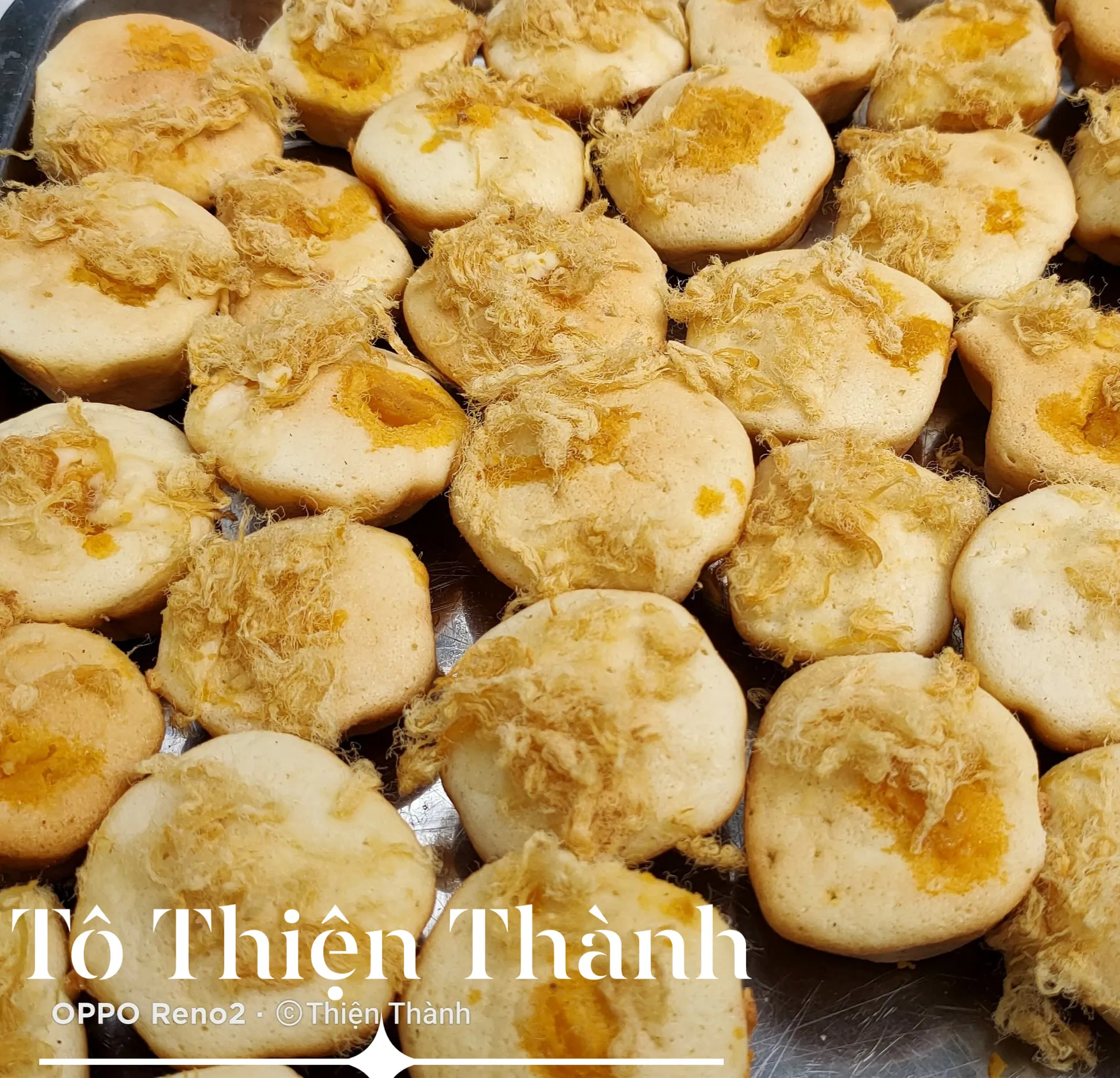 Bánh bông lan nướng than - To Thien Thanh