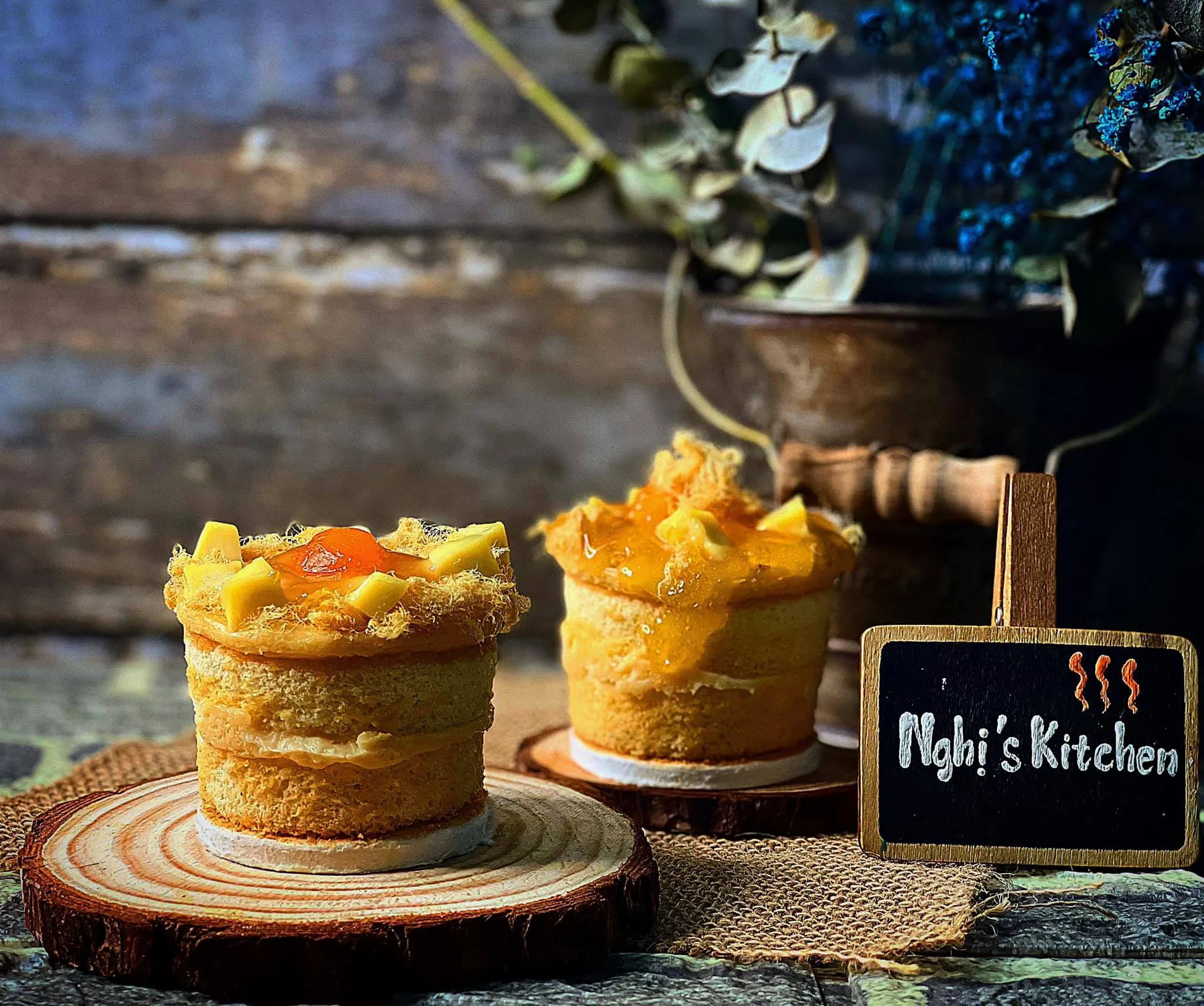 Bánh bông lan trứng muối mini - Nghi's Kitchen
