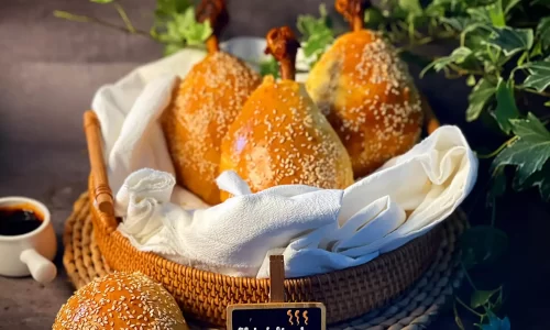 Bánh mì đùi gà xá xíu – Nghi’s Kitchen