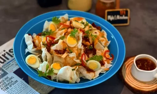 Bánh tráng chiên trộn khô gà – Nghi’s Kitchen