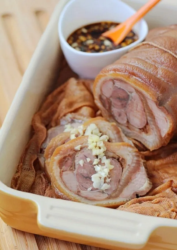 Bắp chân giò hầm