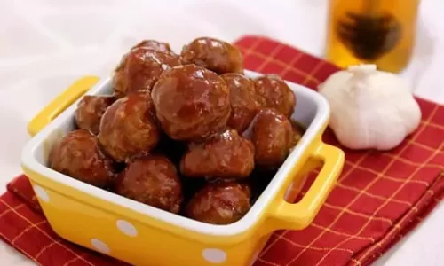 Bò viên sốt bơ cay – Nghi’s Kitchen