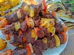 Xiên bò nướng sốt nướng tương thượng hạng – Nghi’s Kitchen