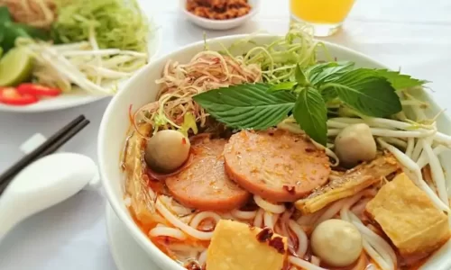 Bún bò Huế chay – Thụy Như