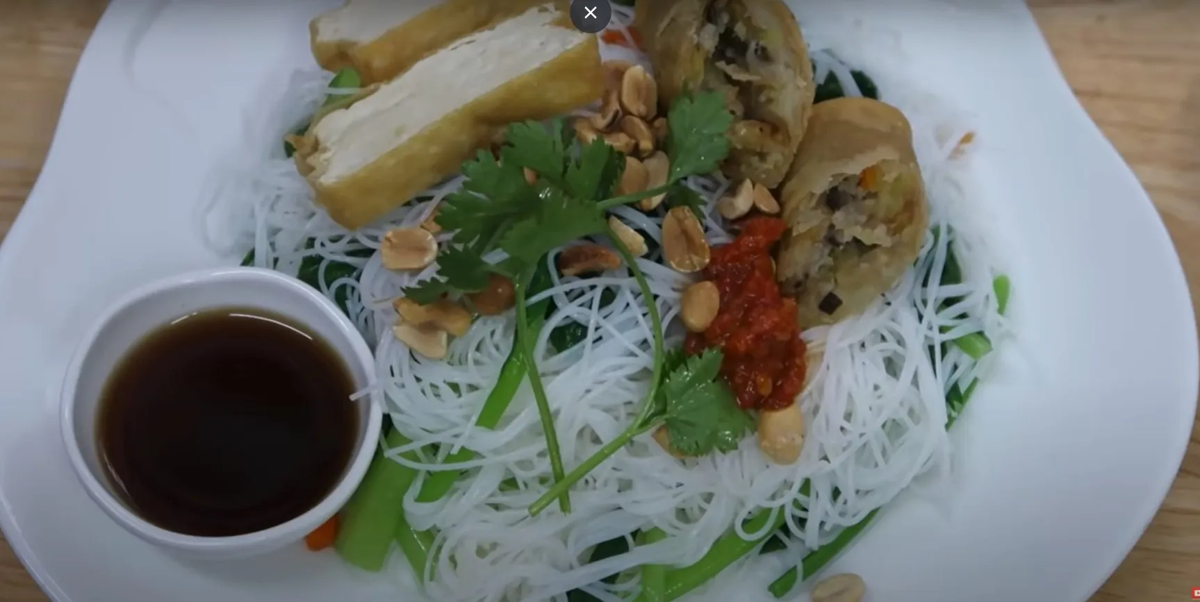Chả giò chay - Bún gạo xào chay - Natha Food