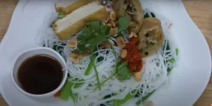 Chả giò chay – Bún gạo xào chay – Natha Food