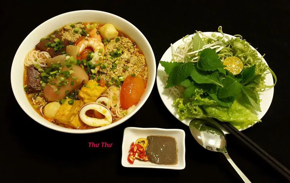 Bún riêu hải sản - Thư Thư