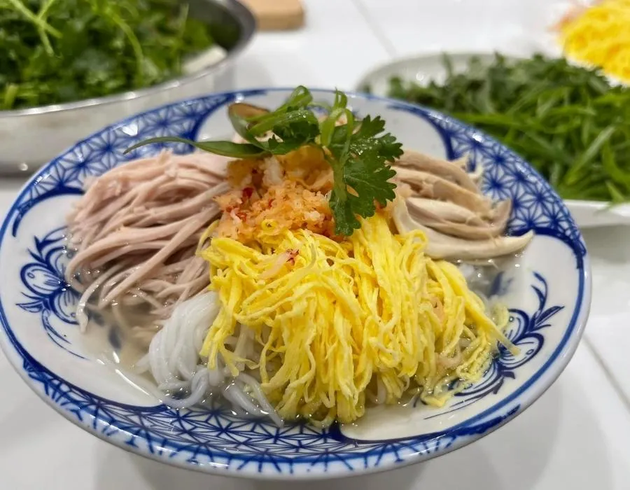 Bún thang - Christine Ha