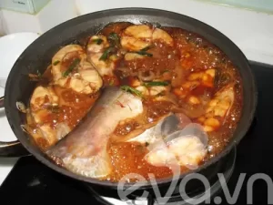 Cá ba sa kho hành ớt