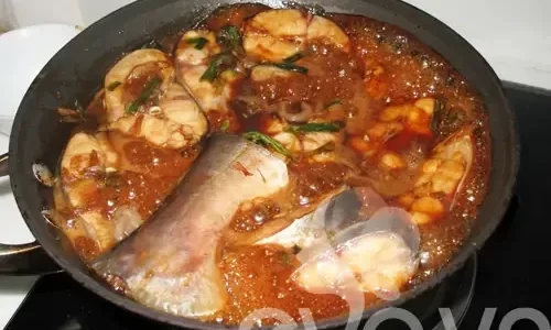 Cá ba sa kho hành ớt