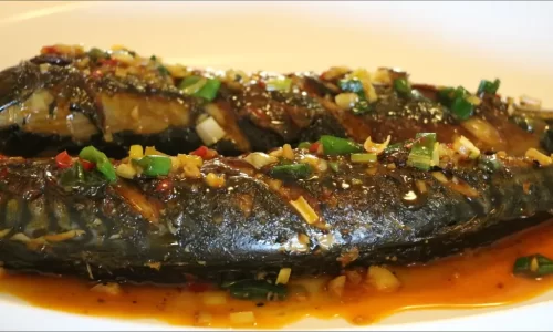 Cá nục rim tỏi ớt