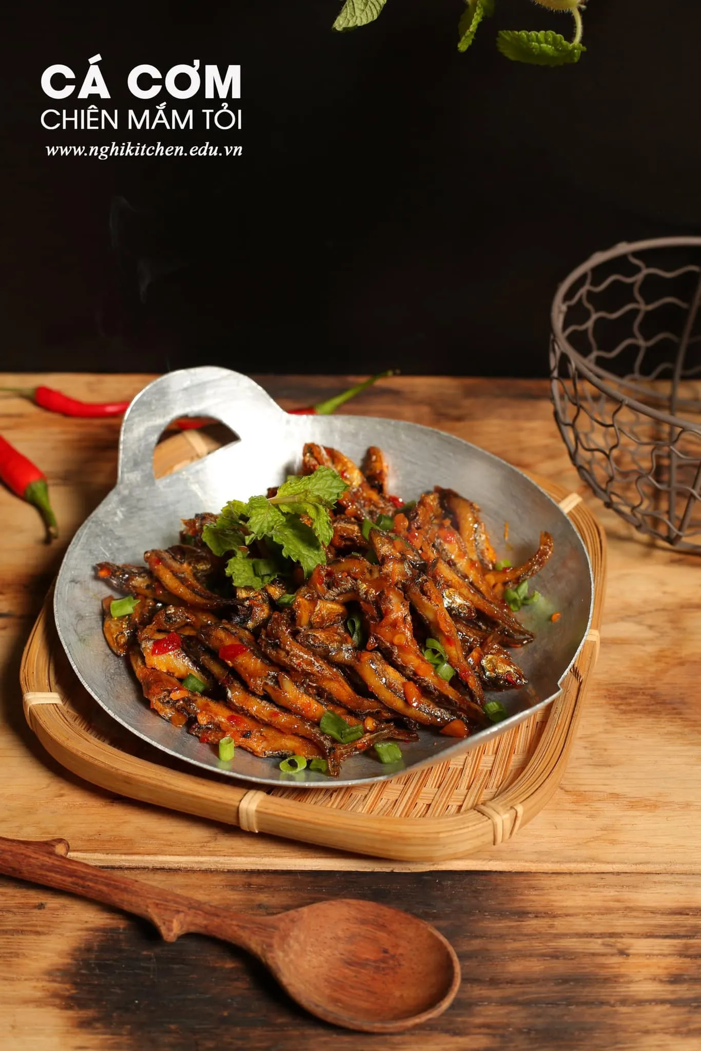 Cá cơm rim mắm tỏi - Sốt mắm tỏi - Nghi Kitchen