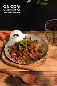 Cá cơm rim mắm tỏi – Sốt mắm tỏi – Nghi Kitchen