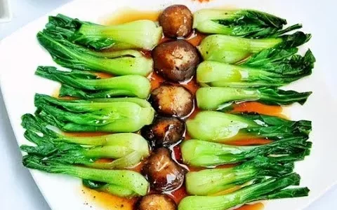Cải thìa xào dầu hào nấm đông cô – 100 món ăn Việt