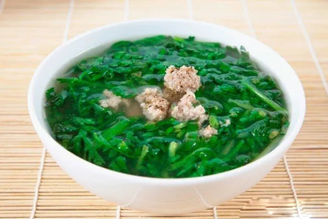 Canh Rau Cần Cải Cúc Nấu Cá