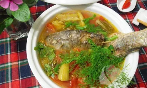 Canh riêu cá chép chua cay