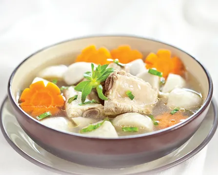 Canh sườn khoai sọ