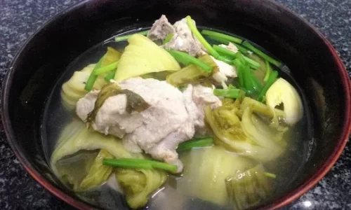 Canh sườn non cải chua