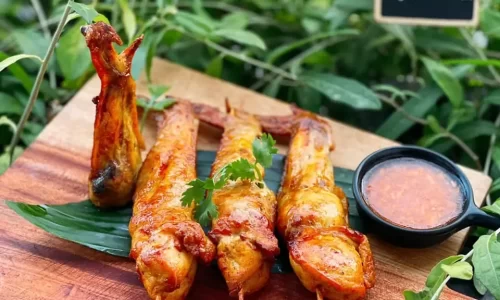 Cánh gà nhồi nướng sốt mật ong – Nghi’s Kitchen