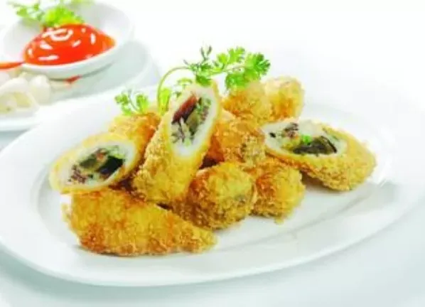 Chả giò cá lóc - Christine Ha