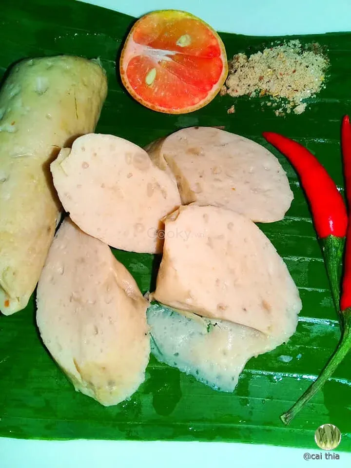 Chả lụa gà - Bánh mì chả lụa