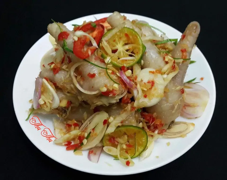 Chân gà ngâm kiểu Thái - Thư Thư