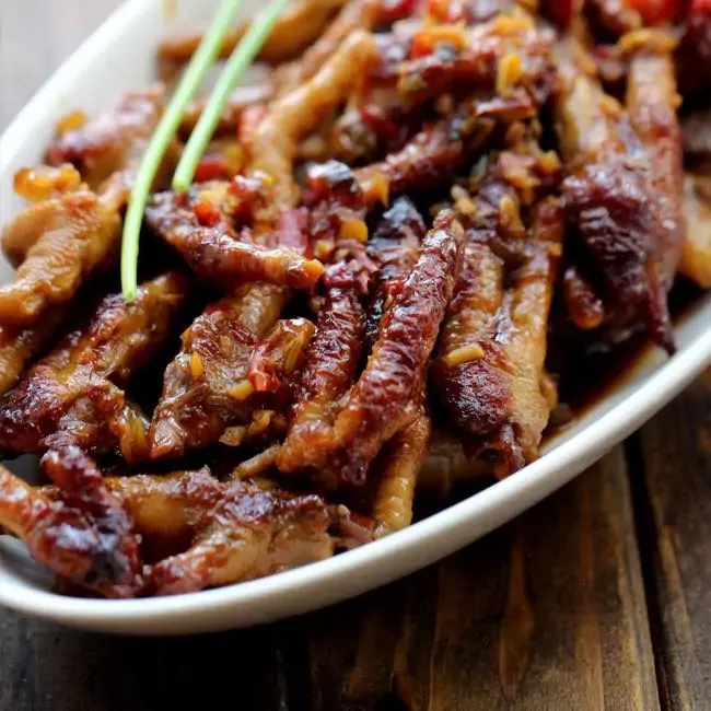 Chân Gà om nước tương kiểu Hoa - Ryan Phạm