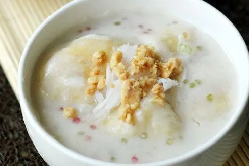 Chè chuối thưng nước cốt dừa - Thụy Như