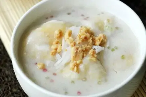Chè chuối thưng nước cốt dừa - Thụy Như