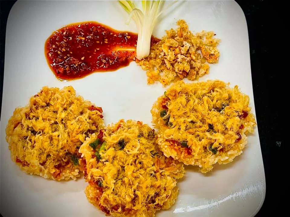 Cơm cháy sốt mắm vừng - Nghi's Kitchen